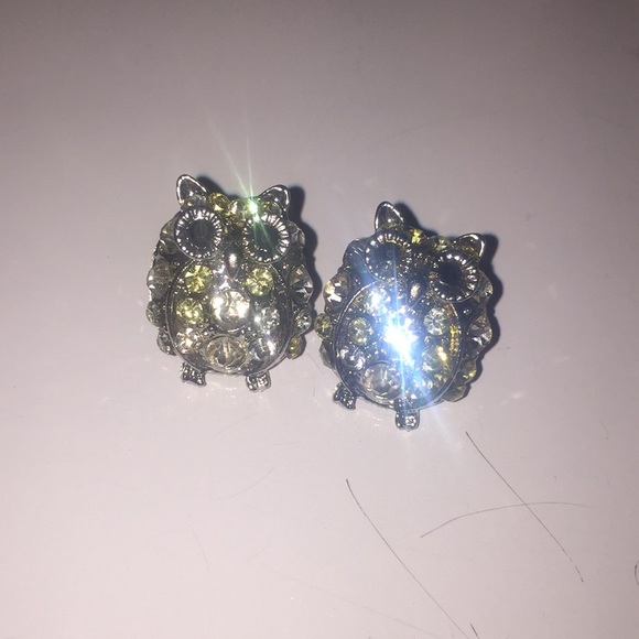 Shiny owl earrings - Picture 2 of 3